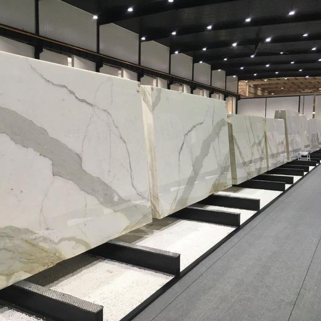 Italy’s Top 3 White Marbles for Elegant Villa Interiors Calacatta Marble
